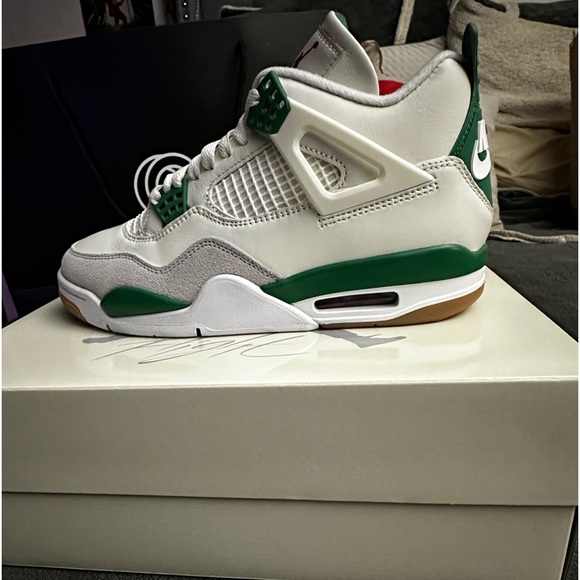 NIKE x JORDAN SB 4 “PINE GREEN” BRAND NEW OG ALL - Picture 2 of 6